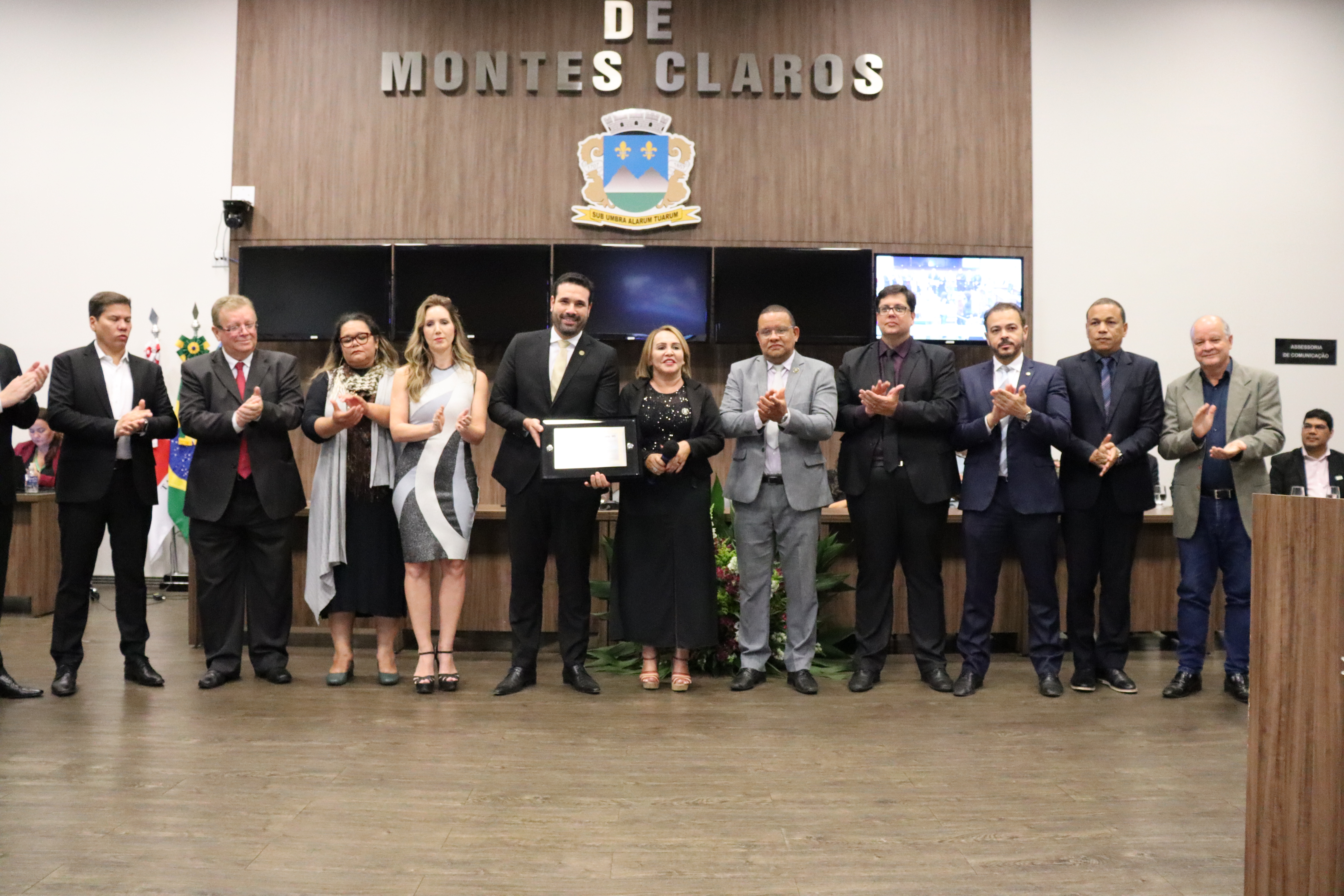 11ª Subseção da OAB recebe homenagem 