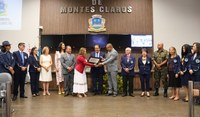 Academia Montes-clarense de Letras é homenageada na Câmara