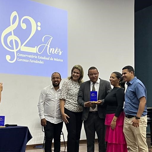 Câmara é homenageada pelo Conservatório de Música Lorenzo Fernandez