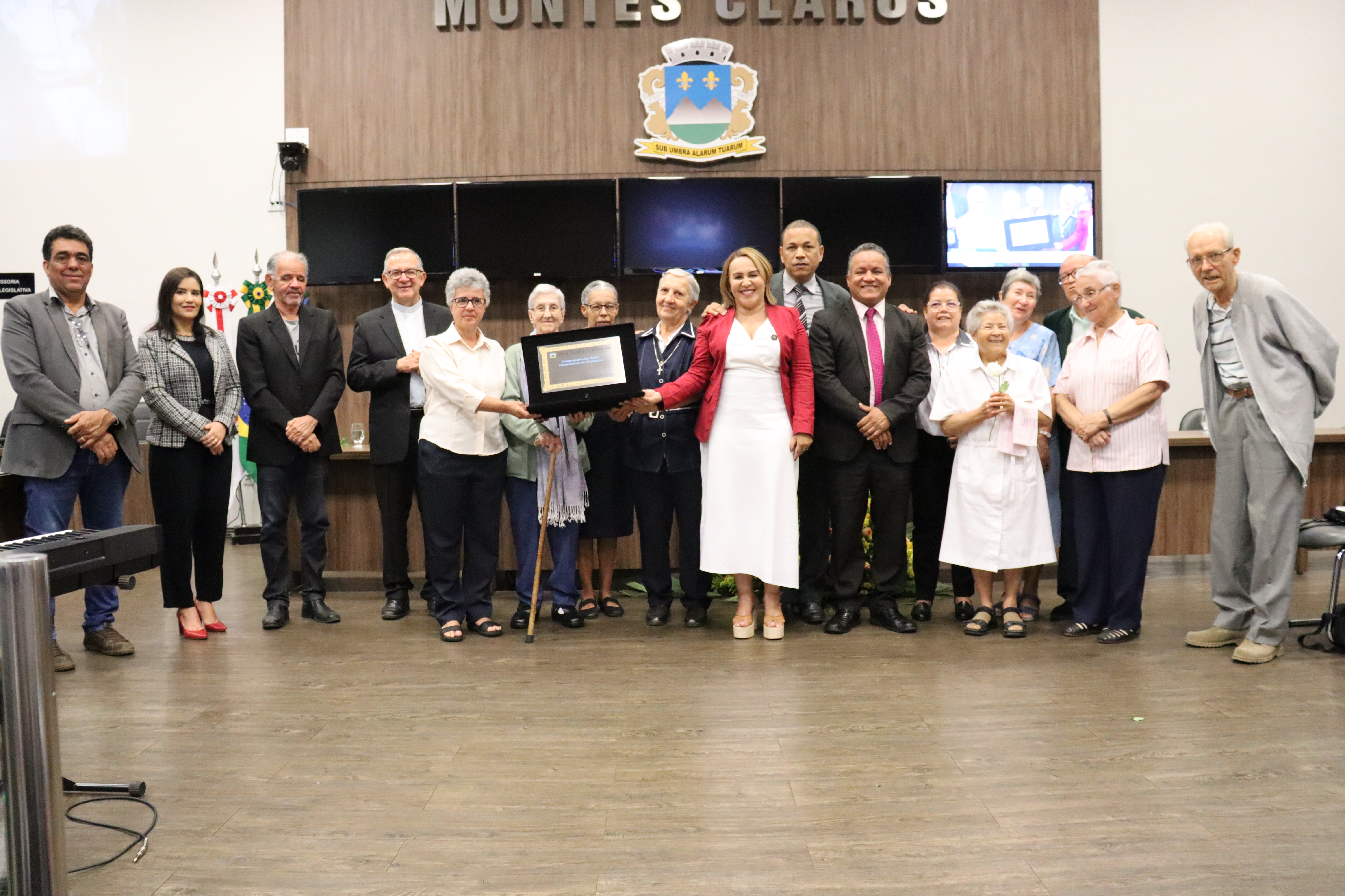 Câmara presta homenagem à Congregação das Irmãs Dominicanas da Anunciata