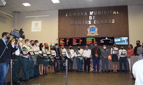 Desbravadores são homenageados pela Câmara Municipal