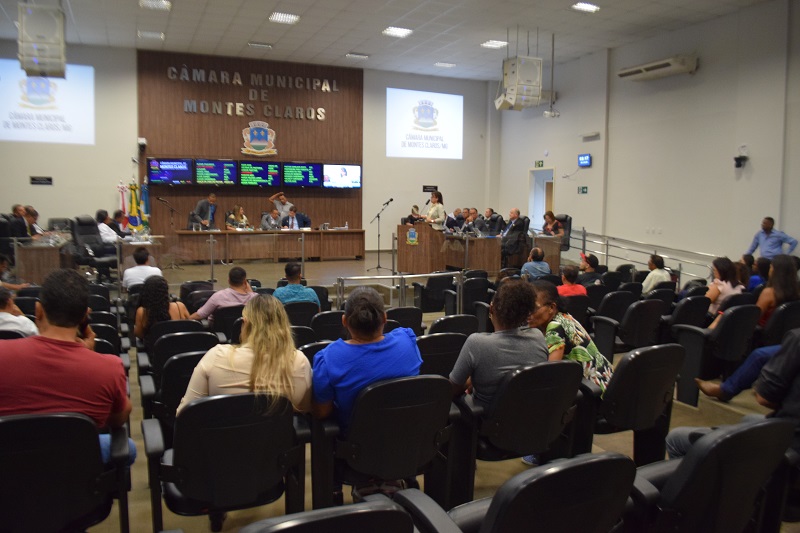 Vereadores atendem demandas da população